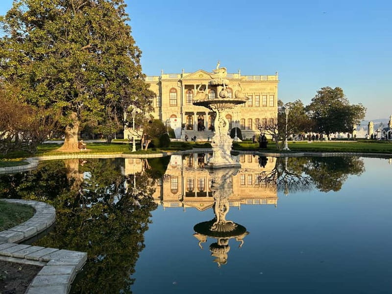 Istanbul: Dolmabahce Palace and Harem Fast-Track & Audio - Using the fast-track ticket at the entrance