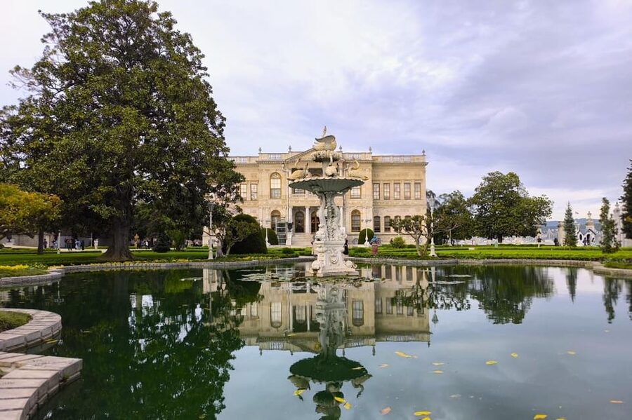 Istanbul: Dolmabahce Palace and Harem Skip-the-Line Ticket - Why Dolmabahçe feels different from Topkapı Palace