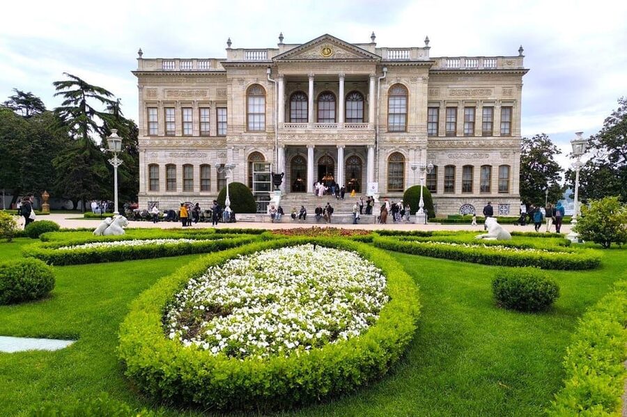 Istanbul: Dolmabahce Palace and Harem Skip-the-Line Ticket - Selamlık: the palace’s public face