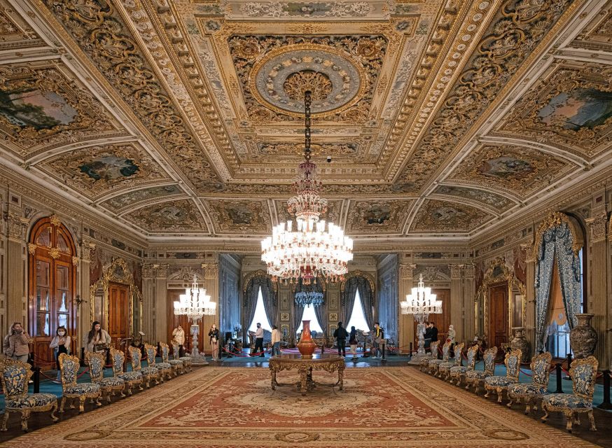 Istanbul: Dolmabahce Palace Tour and Bosphorus Yacht Cruise - Practical details that affect your morning