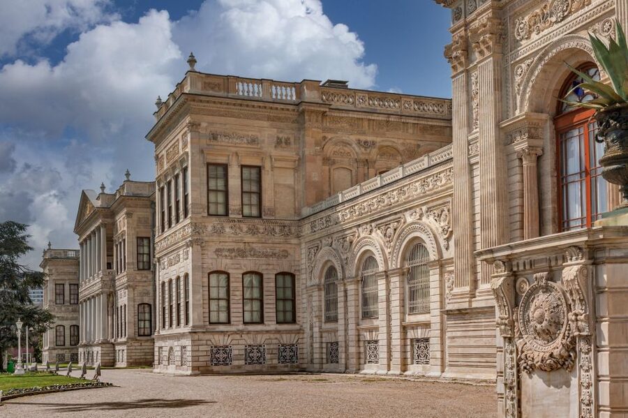 Istanbul: Dolmabahce Palace Tour and Bosphorus Yacht Cruise - European-side sights from the Bosphorus