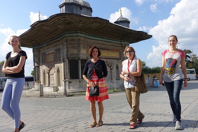 Istanbul Guided Tour Hagia Sophia, Topkapi, Cistern with Tickets - Topkapi Palace: the tour’s longest and richest stop