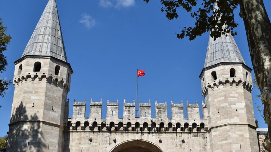 Istanbul's Popular Duo: Hagia Sophia & Topkapı Palace - What the $47 price really means
