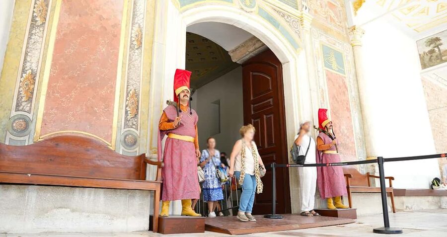Istanbul: Topkapi, Harem Small Group Guided Tour & Historian - Key points to know before booking