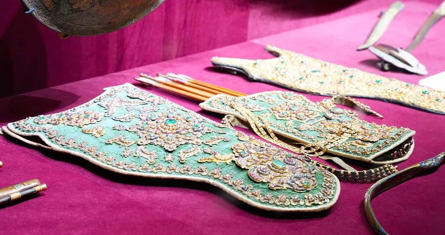 Istanbul: Topkapi, Harem Small Group Guided Tour & Historian - Imperial Treasury, hospital, and free exploration