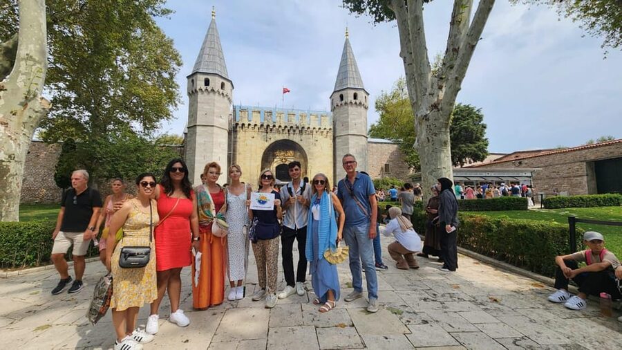 Istanbul : Topkapi Palace and Harem Entrance w/Audio Guide - The Harem and the private world of the sultans