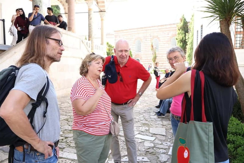 Istanbul: Topkapi Palace and Harem Museum Tour with Ticket - Walking through the Sultanahmet district