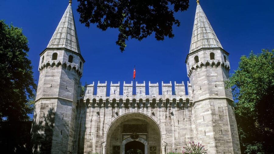 Istanbul: Topkapi Palace Guided Tour w/ Skip-the-Ticket-Line - Key points at a glance