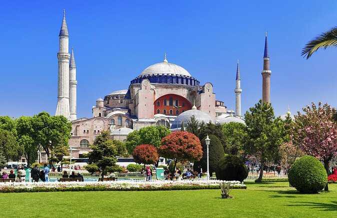 Istanbul: Topkapi Palace, Hagia Sophia & Blue Mosque - Starting at the German Fountain