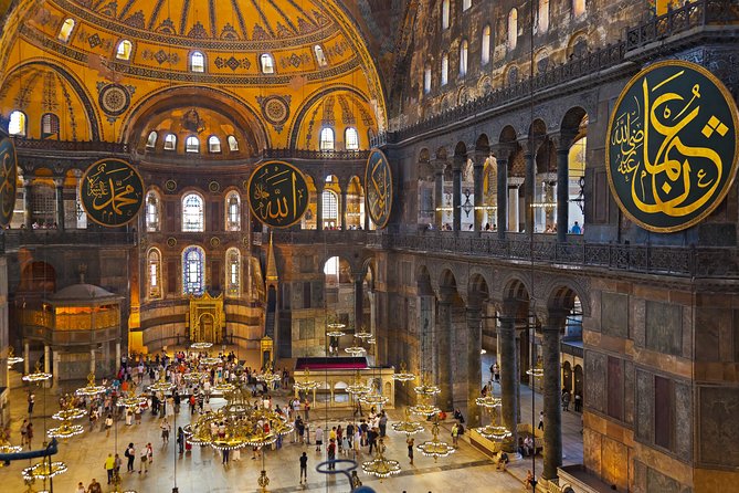 Istanbul: Topkapi Palace, Hagia Sophia & Blue Mosque - Browsing the Grand Bazaar