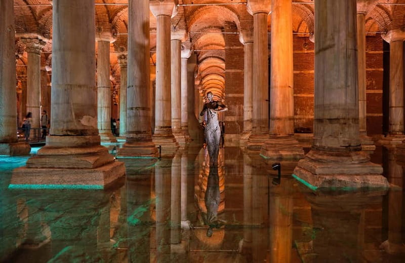 Istanbul: Topkapi Palace, Harem, & Basilica Guided Tour - Group size, pace, and family considerations