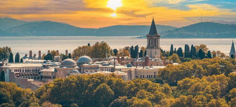 Istanbul: Topkapi Palace Skip-the-Line Ticket & Guided Tour - Entering Topkapi Palace without the long ticket queue
