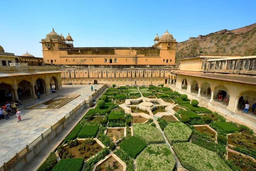 Jaipur: Amber Fort, Stepwell & Jal Mahal with Pickup - Panna Meena ka Kund and Jaipur’s old water system