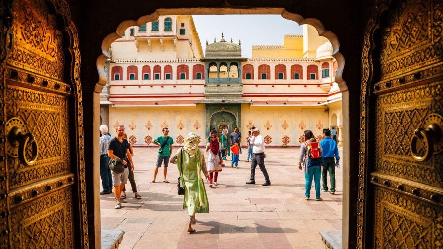 Jaipur Sightseeing by Tuk-Tuk: Temples, Palaces & Markets - City Palace: royal Jaipur in courtyards and halls