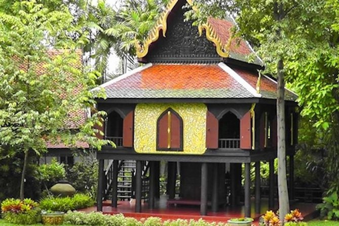 Jim Thomson's House & Suan Pakkard Palace Tour - Entering Jim Thompson House beside the Saen Saeb Canal