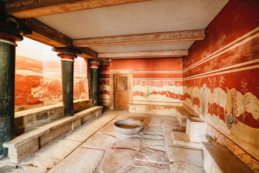 Knossos: Knossos Palace Skip-the-Line Guided Walking Tour - Key points at a glance