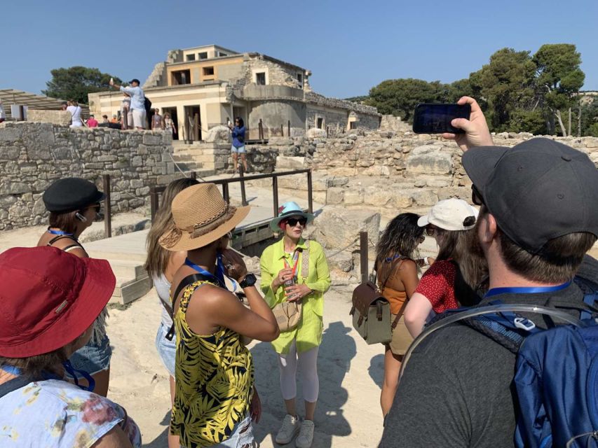 Knossos: Knossos Palace Skip-the-Line Guided Walking Tour - Adding hotel transport from Heraklion