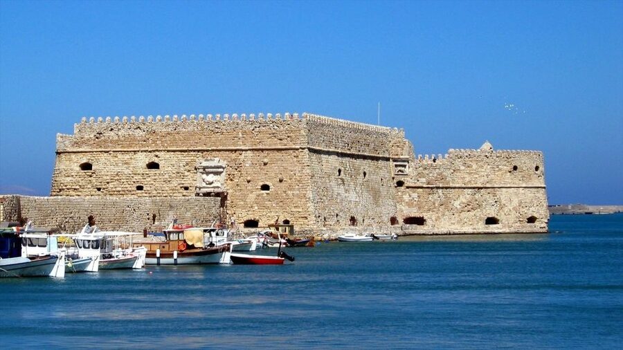 Knossos Palace & Heraklion Full-Day Tour from Rethymno Areas - The guides and the value of choosing guided visits