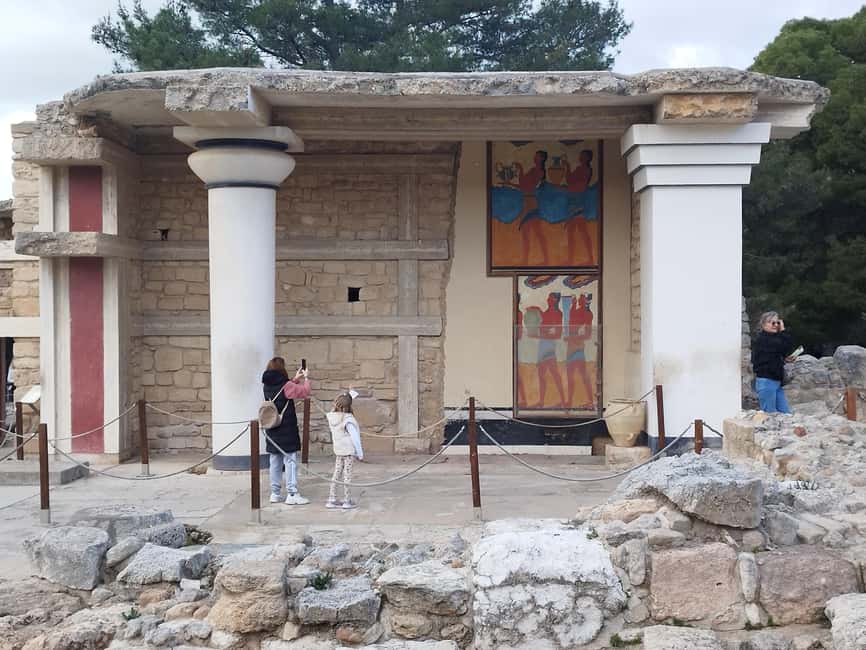 Knossos Palace , Museum & Heraklion city private tour - How the five-hour schedule feels