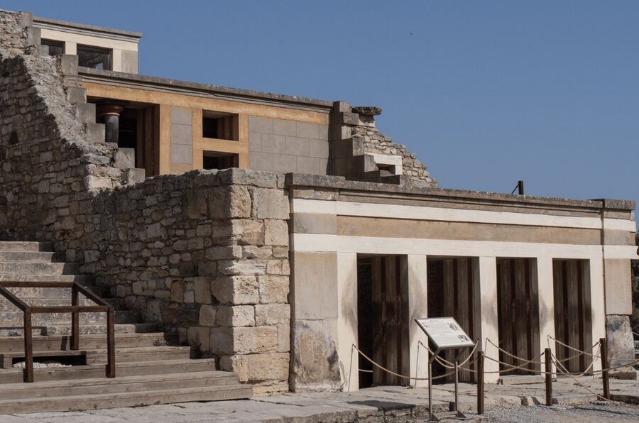 Knossos Palace Private Tour with Licensed Guide and Tickets - Why Knossos makes a private tour worthwhile