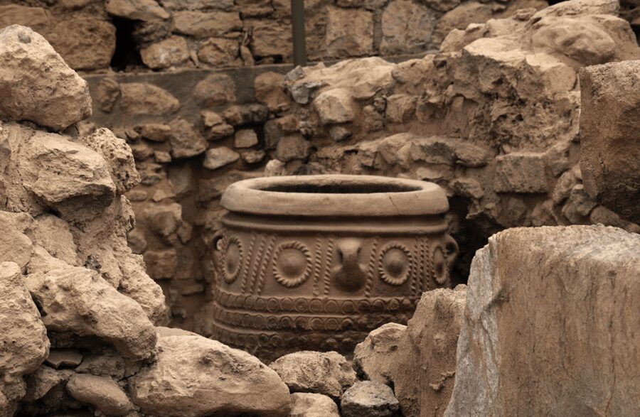 Knossos Palace Private Tour with Licensed Guide and Tickets - Practical advice before you arrive