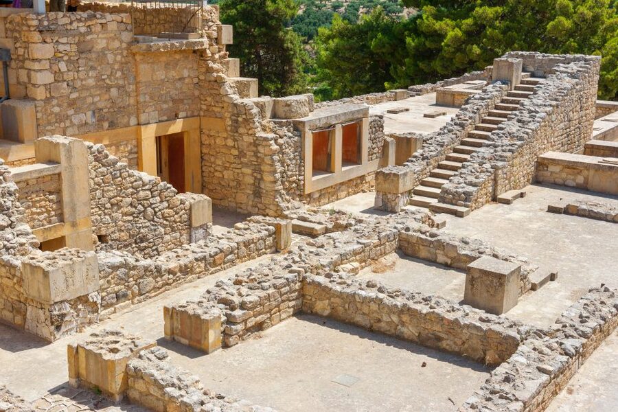Knossos Palace Skip-the-Line Ticket & Private Guided Tour - A 1.5-hour route through the palace