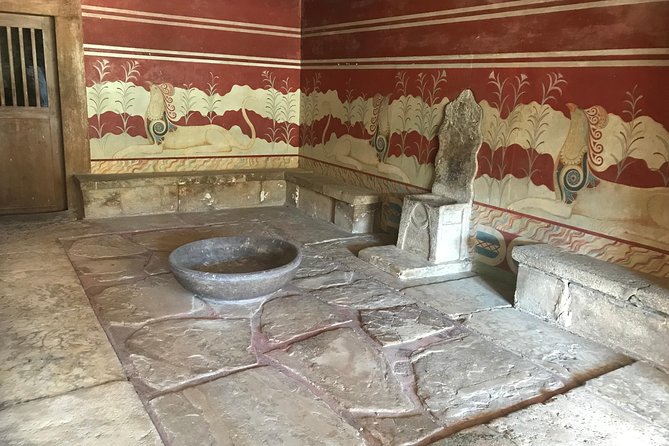 Knossos Palace Tour with Transfer & Skip-the-Line Entry Ticket - Pair Knossos with the Heraklion Archaeological Museum