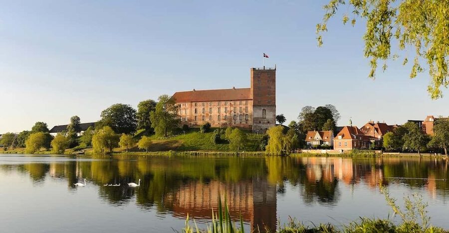 Kolding: Koldinghus Palace Entry Ticket - The royal rooms, halls, and exhibition spaces