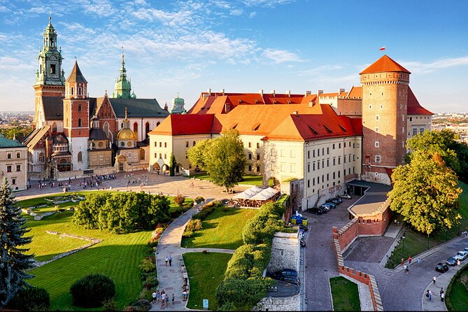Krakow Guided Tour to Iconic Polish Royal Residence Wawel Castle - Why Wawel Castle matters in Krakow