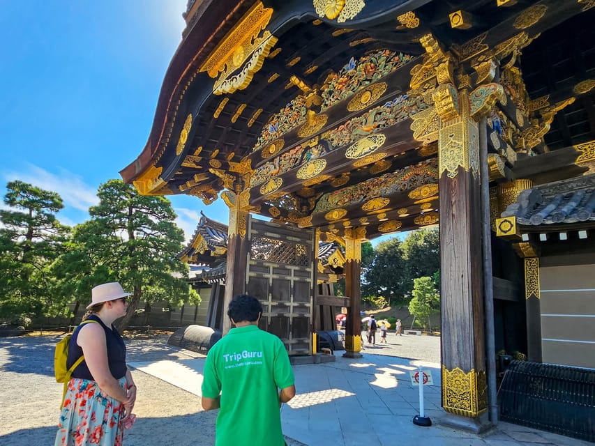 Kyoto: Imperial Palace & Nijo Castle Guided Walking Tour - Meeting your guide at Nijojo-mae Station