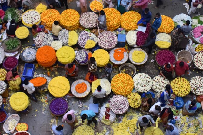 Lalbagh+Bull Temple+Tipu Palace+Market+Lunch=Bangalore City Tour - Why this route works for a first day
