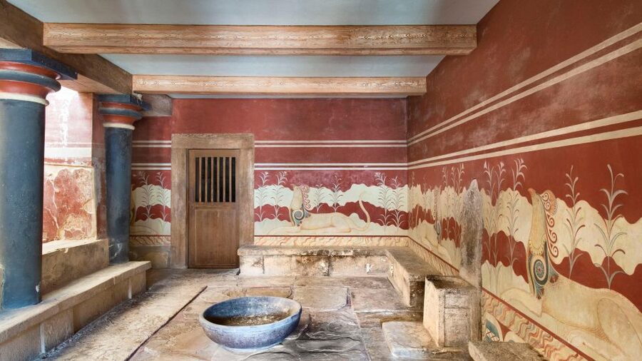 Lasithi, Mythology Park & Knossos Palace Tour From Heraklion - How the Guiding Affects the Experience