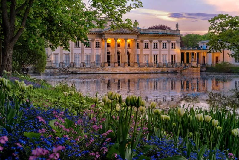 Lazienki Park and Museum of King Jan III Palace at Wilanow - Starting in the 80-hectare Łazienki Park
