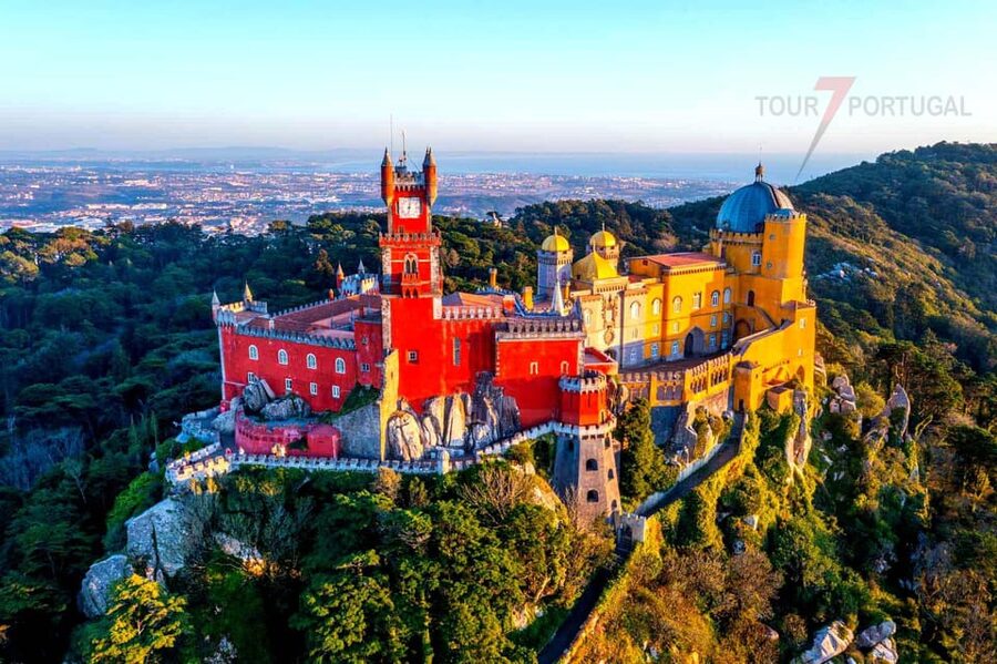 Lisbon: Pena Palace, Moorish Castle, Qta. Regaleira & Sintra - Pena Palace and its gardens need timed tickets