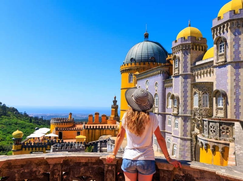 Lisbon: Pena Palace, Sintra, Cabo da Roca & Cascais Day Trip - A guide can make the busy schedule work
