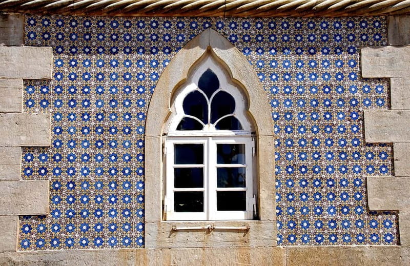 Lisbon: Pena Palace, Sintra, Regaleira, Roca, Cascais Tour - Who should book this tour?