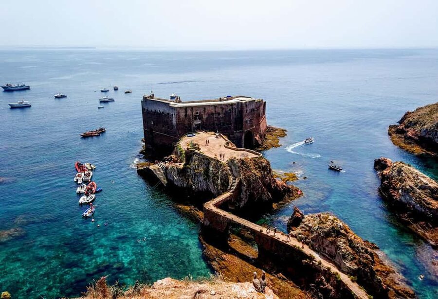 Lisbon: Peniche, Berlenga & Mafra Palace Private Day Trip - Key points at a glance