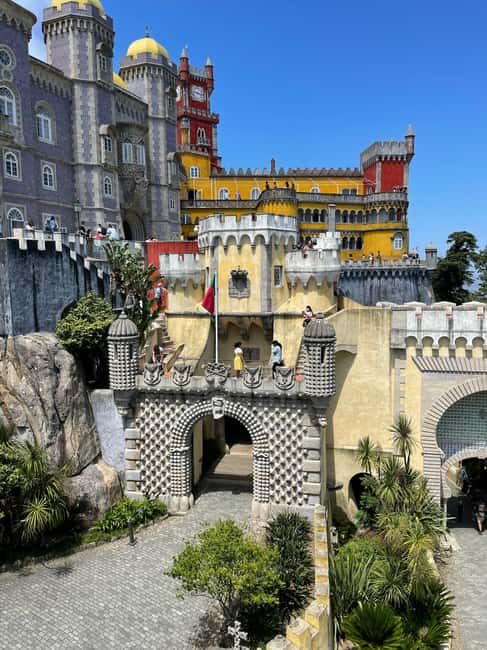 Lisbon: Sintra, Pena Palace, Cabo da Roca, & Cascais Tour - Why this Lisbon day trip works