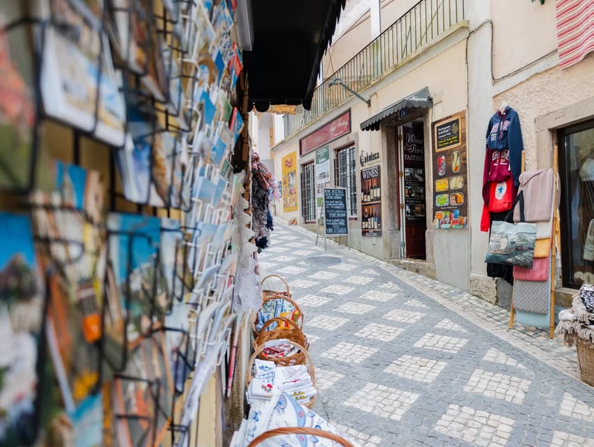Lisbon: Sintra, Pena Palace & Cascais Guided Tour - Estoril and the return to Lisbon