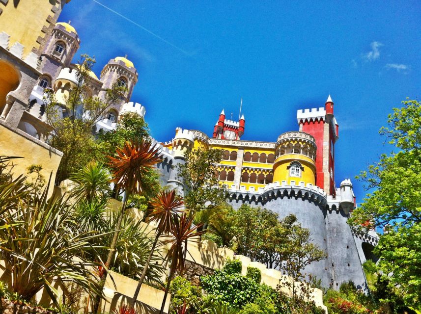 Lisbon: Sintra & Pena Palace Half-Day Tour with Hotel Pickup - Who Should Book This Sintra Tour?