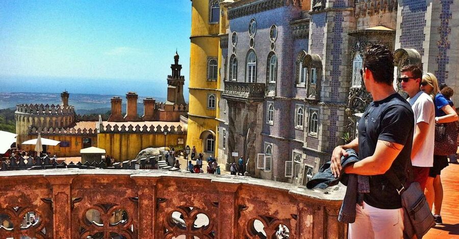 Lisbon: Sintra & Pena Palace Half-Day Tour with Hotel Pickup - Sintra Center: Pastries, Shops, and the National Palace
