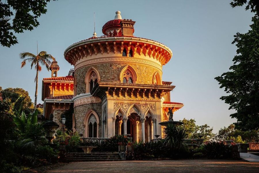 Lisbon: Sintra, Pena Palace, Regaleira & Monserrate Day Trip - Who should book this tour