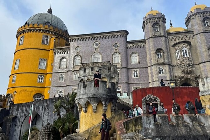 Lisbon: Sintra, Pena, Regaleira, Cabo Roca Coast and Cascais 8h - Key points to know before booking