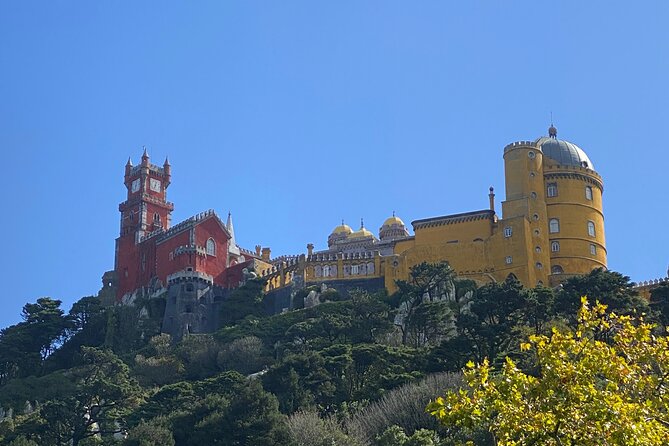 Lisbon to Sintra Pena & Regaleira guided tour in 8pax group - Sintra’s historic center and time for lunch