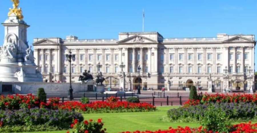 London: Buckingham Palace and Royal London Walking Tour - Why the walking route matters before Buckingham Palace