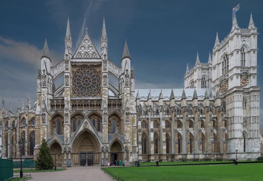 London: Buckingham Palace & Big Ben & Abbey Private Tour - A strong introduction to Westminster in six hours