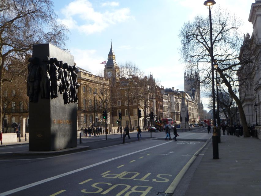 London: Buckingham Palace & Changing of the Guard Experience - Weather, crowds, and the pace of the walk
