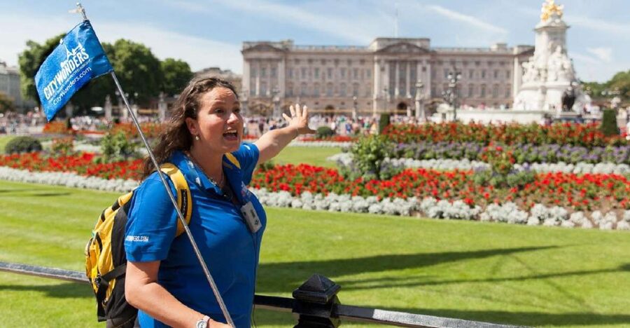 London: Buckingham Palace Entry Ticket & Royal Walking Tour - Why the Buckingham Palace opening matters