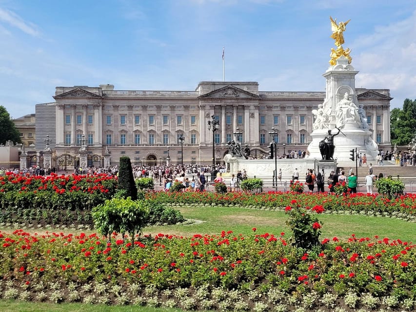 London: Buckingham Palace State Rooms & Royal Walking Tour - Who will enjoy this royal walk most?