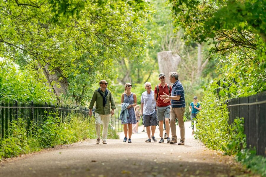 London: Kensington Palace Afternoon Tea & Guided Walk - Is Palace Entry Included?